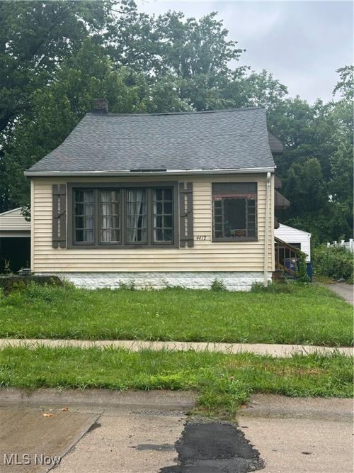 4412 E 142nd St, Cleveland, OH, 44128-2308 | Card Image