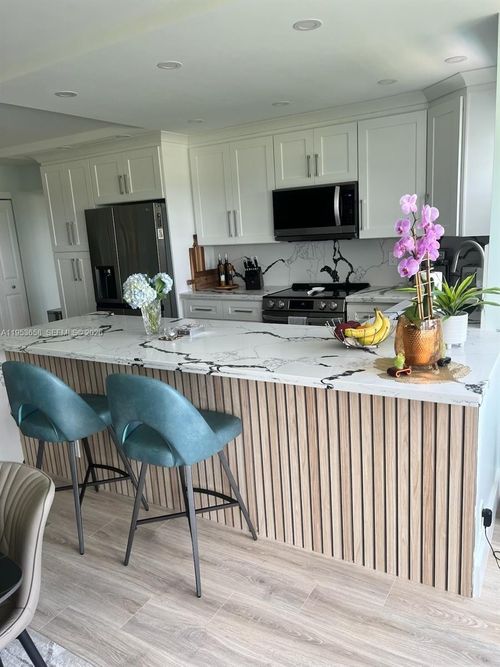 apt-607-2500 Ne 48th Ln, Fort Lauderdale, FL, 33308-4786 | Card Image