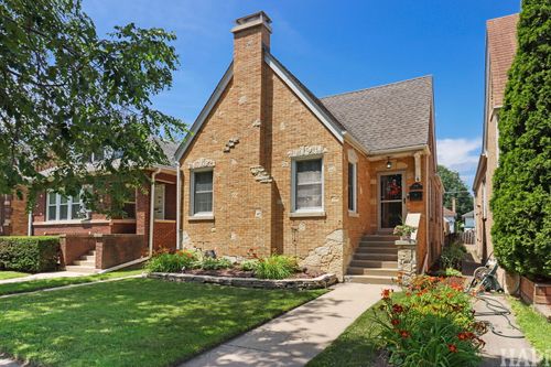 7846 Kenneth Ave, Skokie, IL, 60076-3506 | Card Image