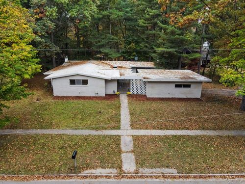 5313 Sturgeon Creek Parkway, Midland, MI, 48640 | Card Image