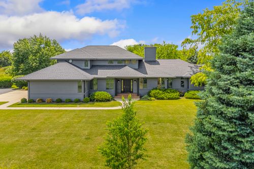 1825 Town Hall Rd, WALWORTH, WI, 53184-5659 | Card Image