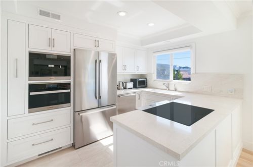 apt-15-251 Lower Cliff Dr, Laguna Beach, CA, 92651-1869 | Card Image