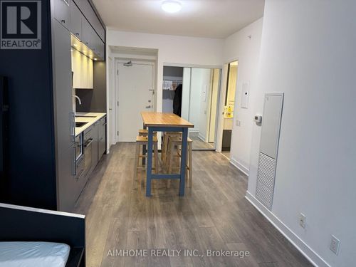 702-15 Grenville St, Toronto, ON, M4Y0B9 | Card Image