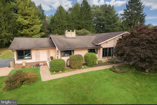 535 Chandler Mill Rd, KENNETT SQUARE, PA, 19348-2617 | Card Image