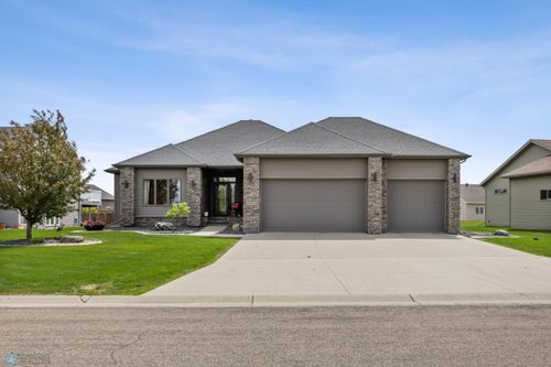 405 12th St Ne, Dilworth, MN, 56529-1504 | Card Image