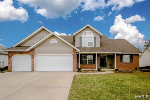 7513 Stonebridge Golf Dr, Maryville, IL, 62062-6445 | Card Image