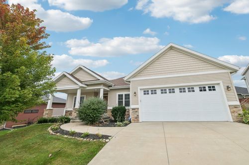 2109 Korgen Dr, STOUGHTON, WI, 53589-5613 | Card Image