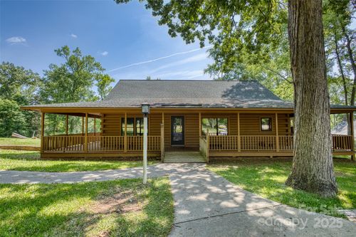 993 Jackson Rd, Fort Lawn, SC, 29714-8630 | Card Image