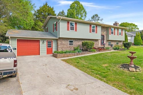 1305 Ridgeway Cir, Athens, TN, 37303-4461 | Card Image