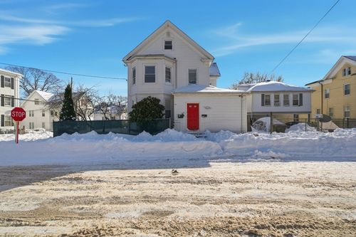 118 Bartlett St, Brockton, MA, 02301-5101 | Card Image