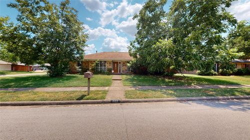 602 Brookfield Dr, Garland, TX, 75040-4135 | Card Image