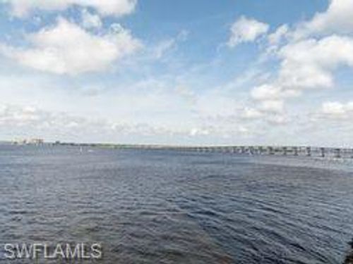i2409-2090 W 1st St, FORT MYERS, FL, 33901-3103 | Card Image