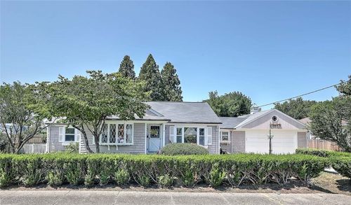 6 Woodbine St, Riverside, RI, 02915-1728 | Card Image