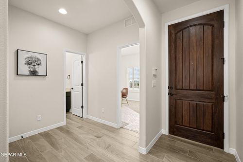 924 Raegil Street, El Paso, TX, 79928 | Card Image