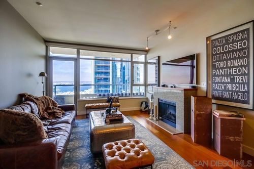 1602-700 W E St, San Diego, CA, 92101-5992 | Card Image
