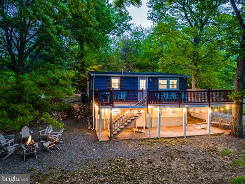 218 N View Dr, STANLEY, VA, 22851-2601 | Card Image