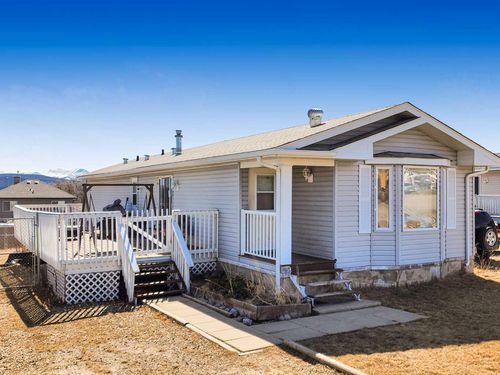 266 Mawdsley Crescent, Home with 2 bedrooms, 2 bathrooms and 3 parking in Grande Cache AB | Card Image