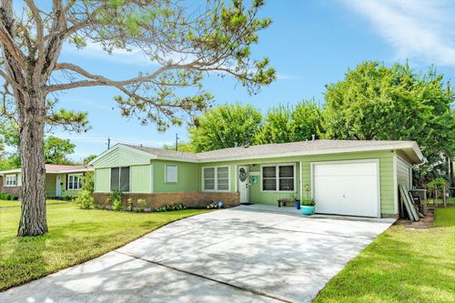 117 Tuna St, Galveston, TX, 77550-3207 | Card Image