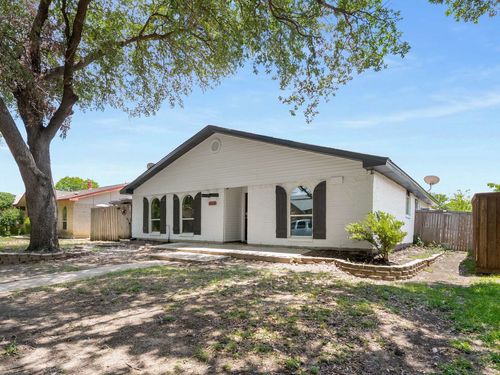 1824 Arundel Dr, Carrollton, TX, 75007-3012 | Card Image