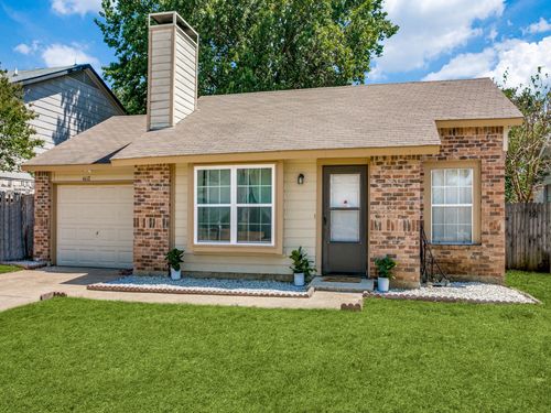 4612 Waterway Dr N, Fort Worth, TX, 76137-1530 | Card Image