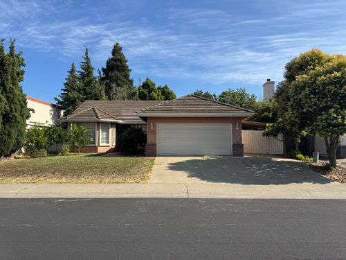 4704 Tegan Rd, Elk Grove, CA, 95758-5148 | Card Image