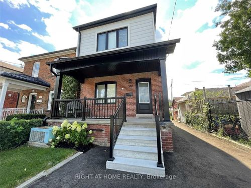 upper-380 Northcliffe Blvd, York, ON, M6E3L1 | Card Image