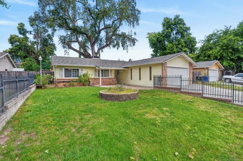 6433 Terra Way, Citrus Heights, CA, 95610-5006 | Card Image