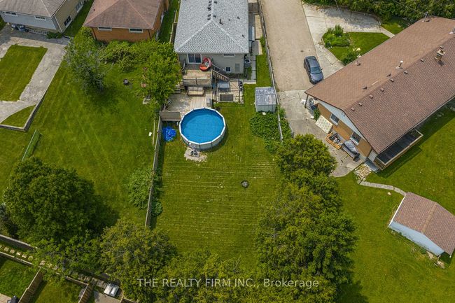 1707 Hansuld St, Home with 6 bedrooms, 2 bathrooms and 4 parking in London ON | Image 38