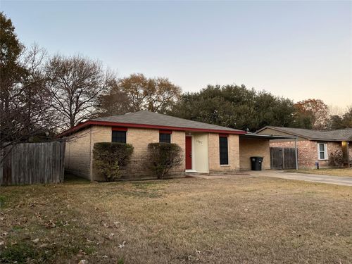 1007 Stoneleigh Ct, Tomball, TX, 77375-4915 | Card Image