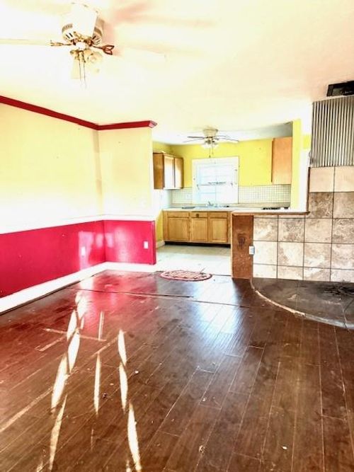 807 N Meta St, Cordell, OK, 73632-3036 | Card Image