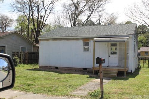 141 Central Ave, Jacksonville, AR, 72076-6135 | Card Image