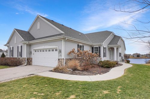 N53W35192 Lighthouse Ln, Oconomowoc, WI, 53066-6733 | Card Image