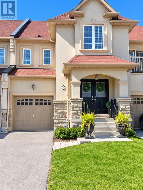 14 Beachville Cir, Brampton, ON, L6X0V4 | Card Image