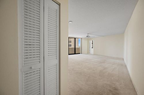 a-8b-2800 N Ocean Dr, Riviera Beach, FL, 33404-3297 | Card Image