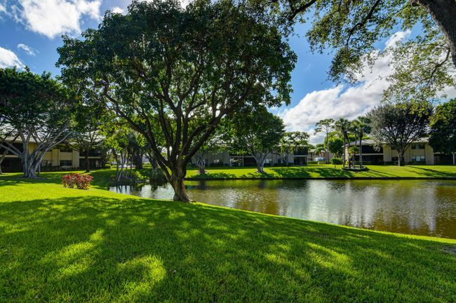 D - 48 Stratford Ln W, Condo with 2 bedrooms, 2 bathrooms and null parking in Boynton Beach FL | Image 29
