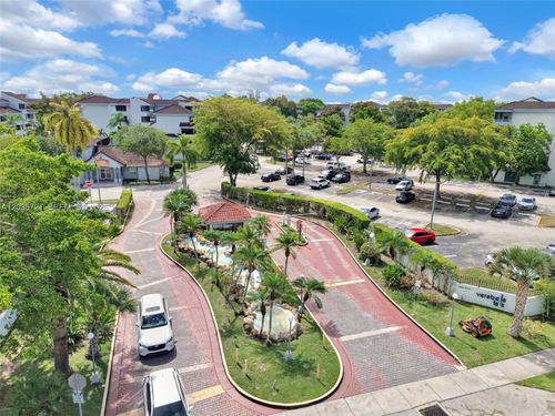 e-312-8255 Sw 152nd Ave, Miami, FL, 33193-4068 | Card Image