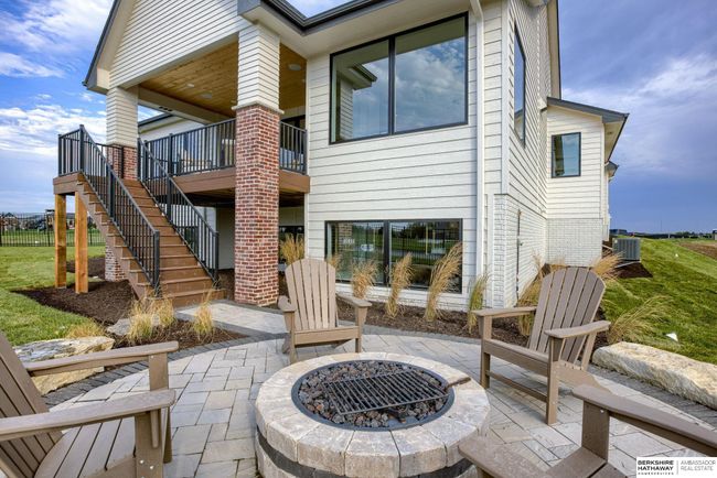 3319 S 209 Th St, Home with 3 bedrooms, 3 bathrooms and 3 parking in Elkhorn NE | Image 70