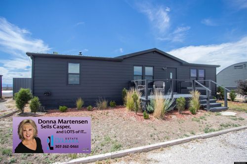 497 State Highway 26, Wheatland, WY, 82201-9611 | Card Image