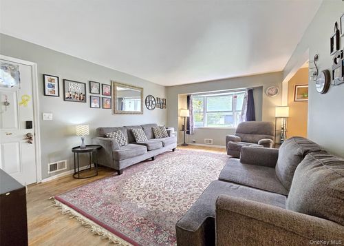 12 Choate Ave, Selden, NY, 11784-1739 | Card Image