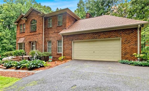 1100 Woodridge Ln, Yadkinville, NC, 27055-7835 | Card Image
