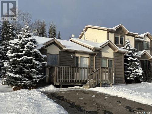 310 Elk Ridge View, Waskesiu Lake, SK, S0J2Y0 | Card Image