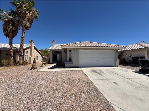 3926 Coleman St, North Las Vegas, NV, 89032-3089 | Card Image