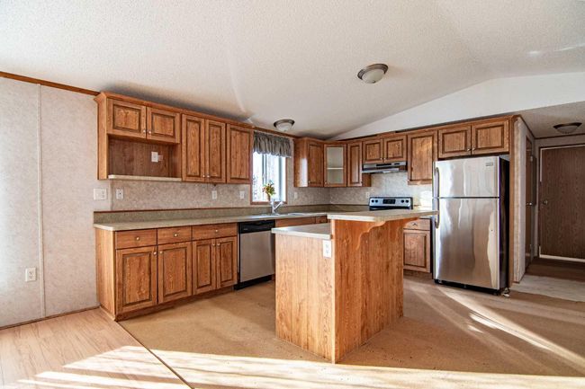 544 Queen Street, House other with 4 bedrooms, 2 bathrooms and 2 parking in Elnora AB | Image 5