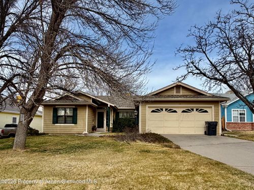 65 Columbine Ln, Parachute, CO, 81635-9552 | Card Image