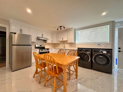 s1-6680 Waltham Ave, Burnaby, BC, V5H3V8 | Card Image