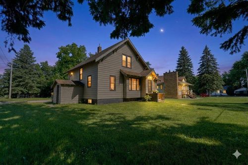 105 Wollan St, Starbuck, MN, 56381-4603 | Card Image