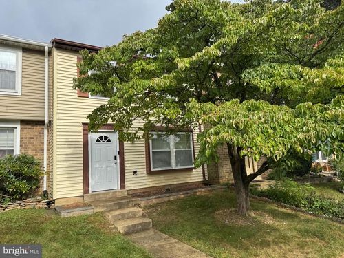 5585 Hecate Ct, FAIRFAX, VA, 22032-3842 | Card Image