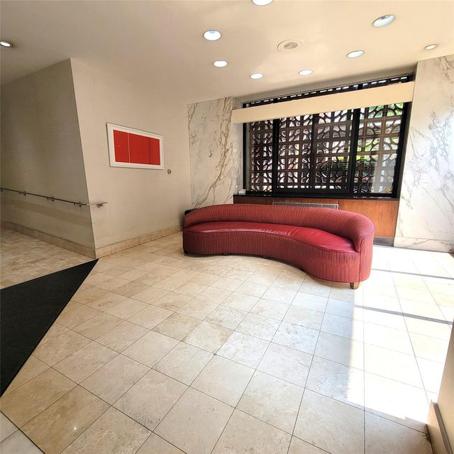 Community lobby featuring recessed lighting | Image 20