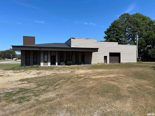 1610 N Broadway Ave, Salem, IL, 62881-4233 | Card Image