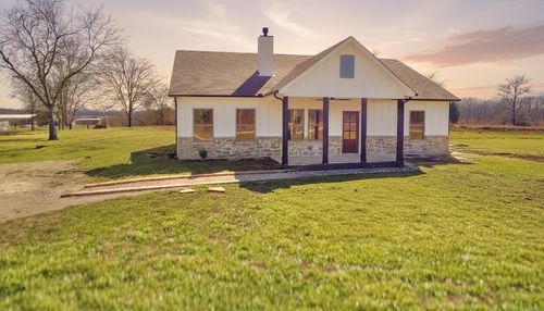 5211 Sw County Road 2385, Wortham, TX, 76693-4803 | Card Image